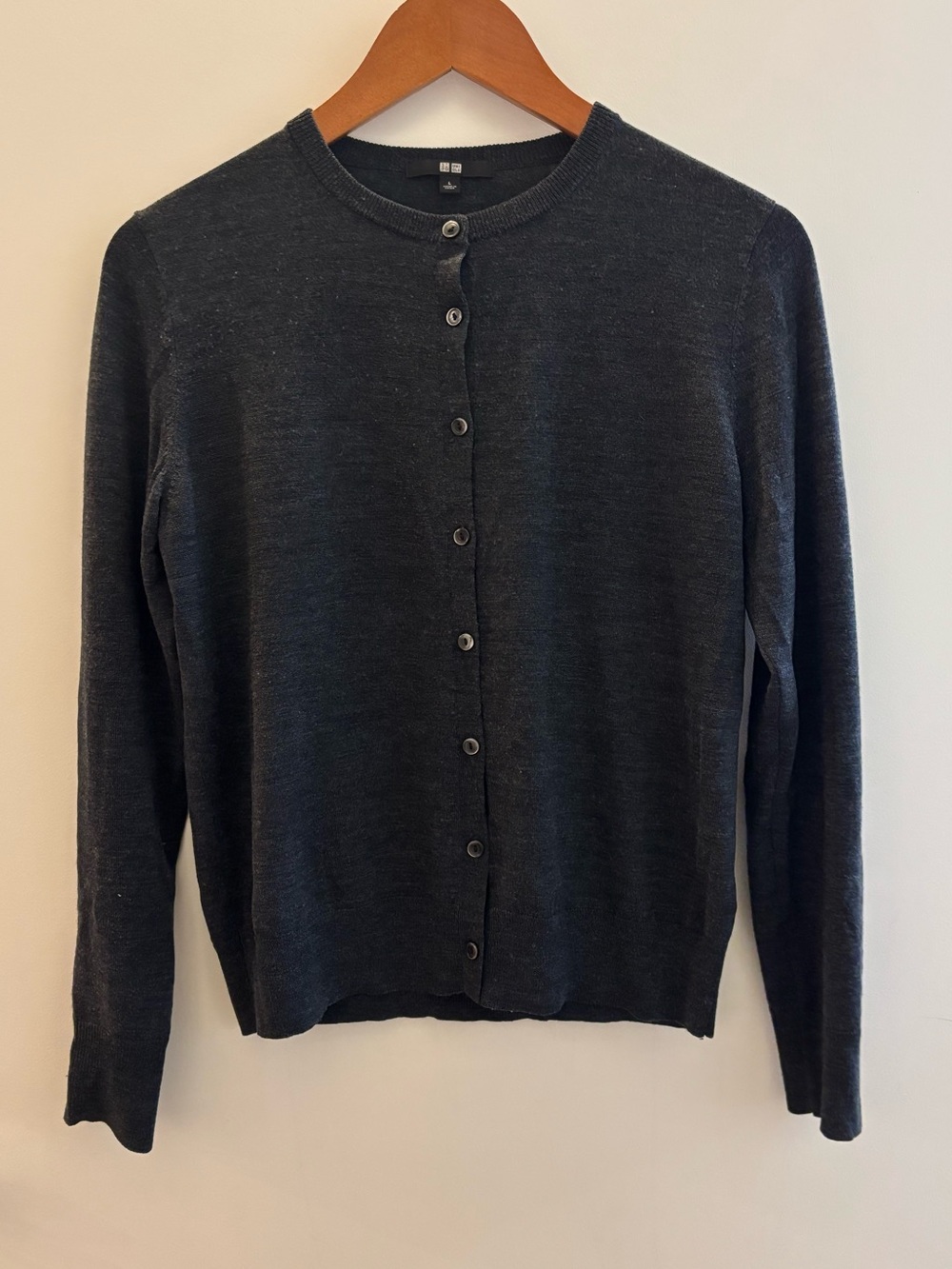 Uniqlo Women’s L 100% Wool Fine Knit Cardigan Charcoal Grey